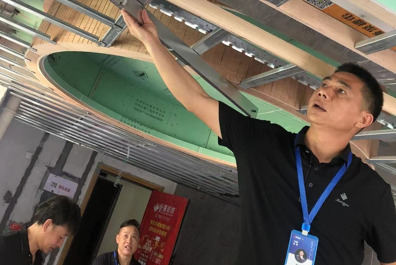 第一娱乐每月工地大巡检——用现实验动践行康健家装！